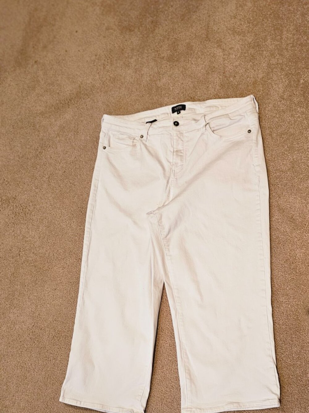 Womens NYDJ White Wide Leg Cropped Jeans with Lift Tuck Technology Size 18
